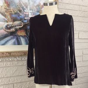 No Tags V Neckline Velour Tunic Style Top